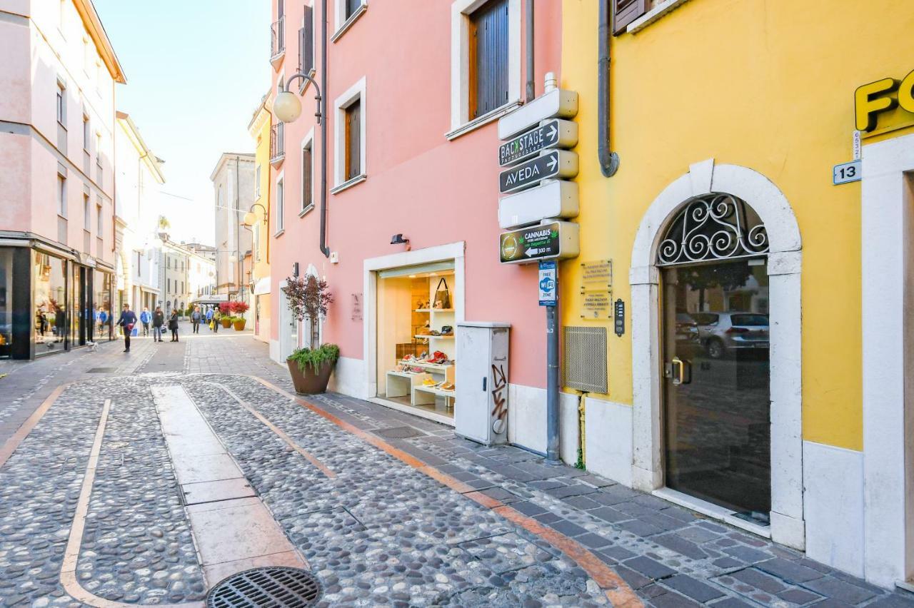 Desenzanoloft La Mia Favorita Daire Desenzano del Garda Dış mekan fotoğraf